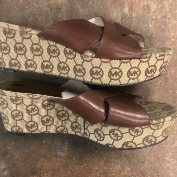 MICHAEL KORS GABI Mule Mocha Leather Wedges 9M - Picture 5 of 11